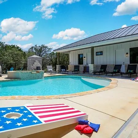 Villa Heated Pool Movie Theater Hot Tub Games Sleeps 28